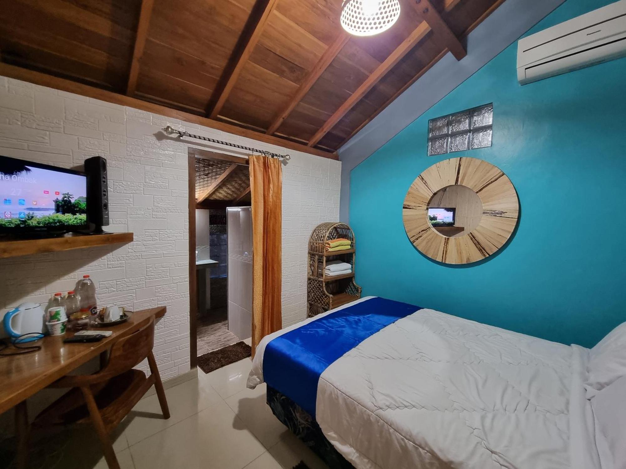 Istana Ombak Eco Resort Pacitan Exterior photo
