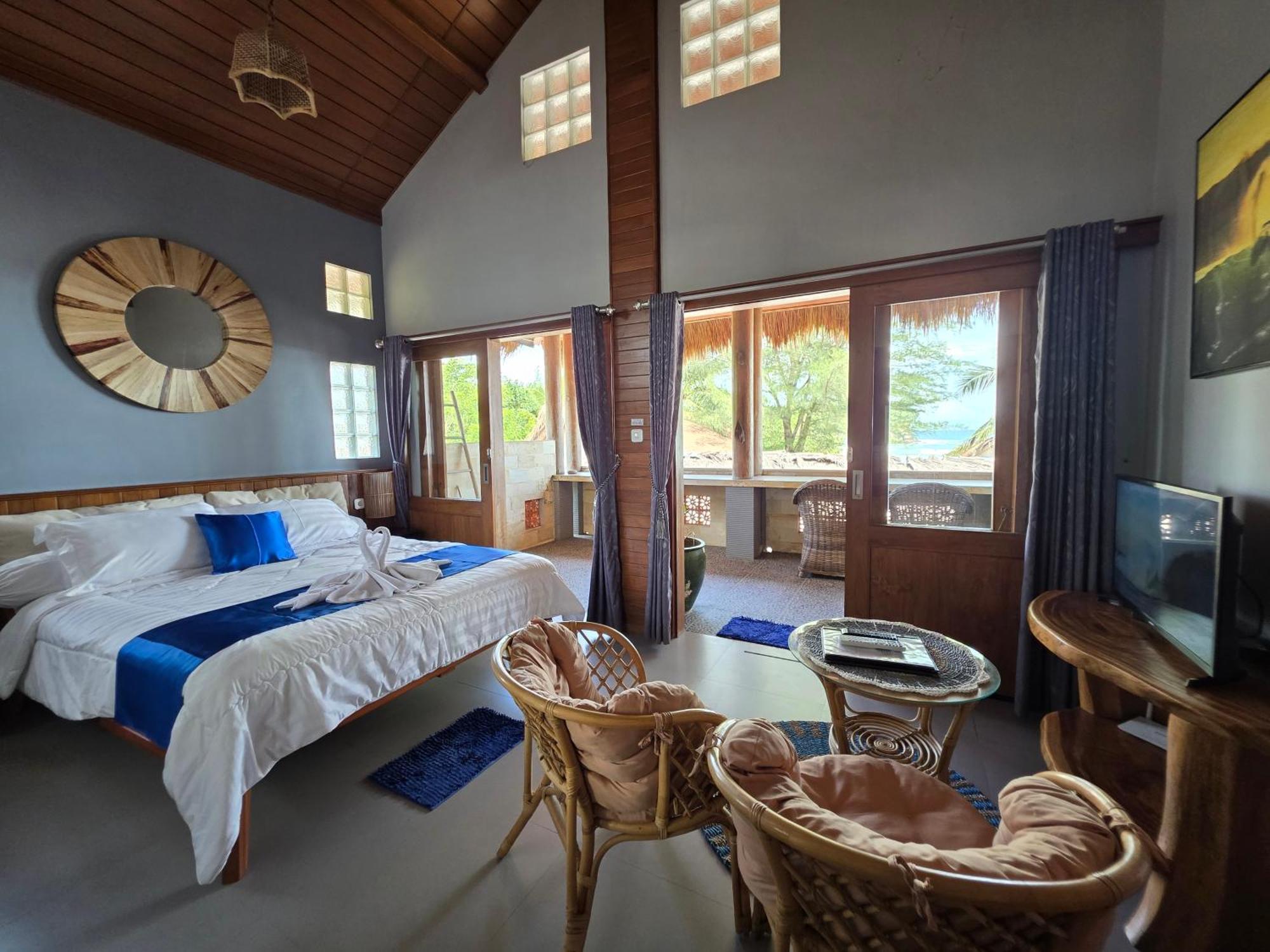Istana Ombak Eco Resort Pacitan Exterior photo
