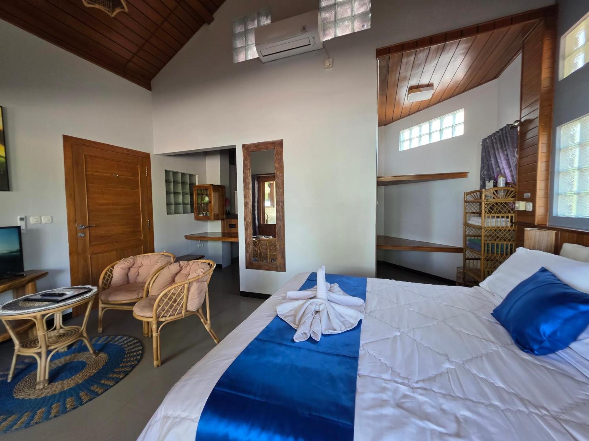 Istana Ombak Eco Resort Pacitan Exterior photo