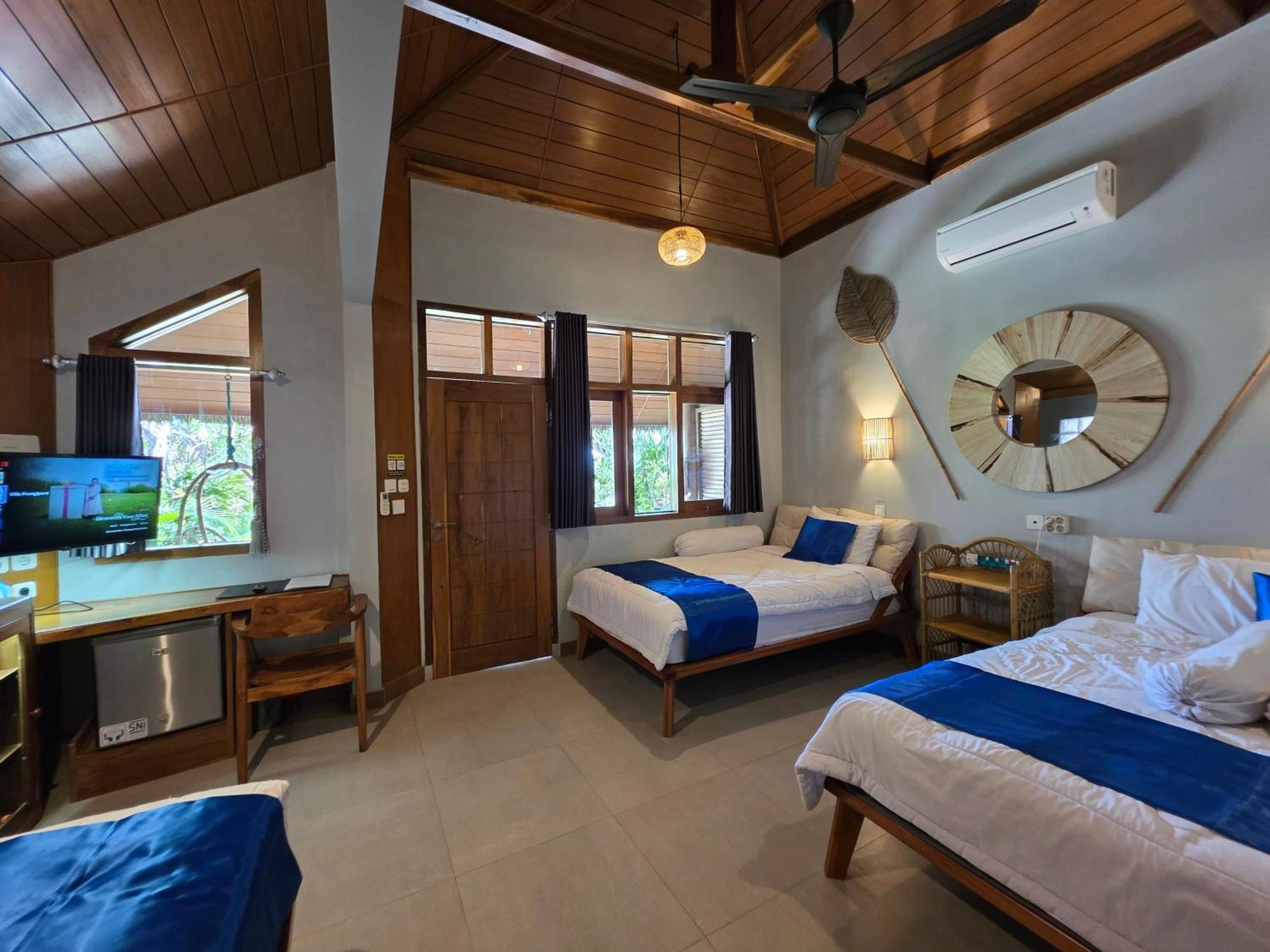 Istana Ombak Eco Resort Pacitan Exterior photo